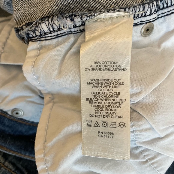 DKNY “Ave B” Ultra Skinny Crop Jeans - Size 4 - Picture 11 of 12